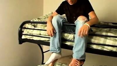 Licking white boys feet and body gay Hung knobs are jerked t - ivid.com