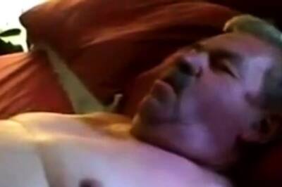 Gay mature older men sucking a nice small cock - ivid.com