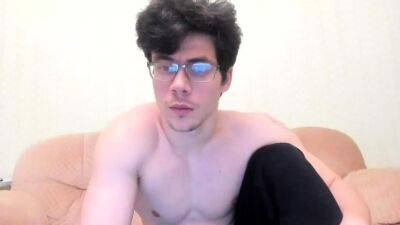 Straight amateur hunk seduced by gay - drtuber.com